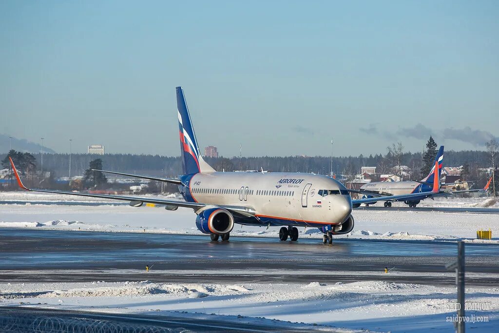 Сайт аэрофлот шереметьево. Боинг 737 Аэрофлот. Боинг 737-800 Аэрофлот. Боинг 737-800 WL Аэрофлот. Аэрофлот 737-800 шасси.