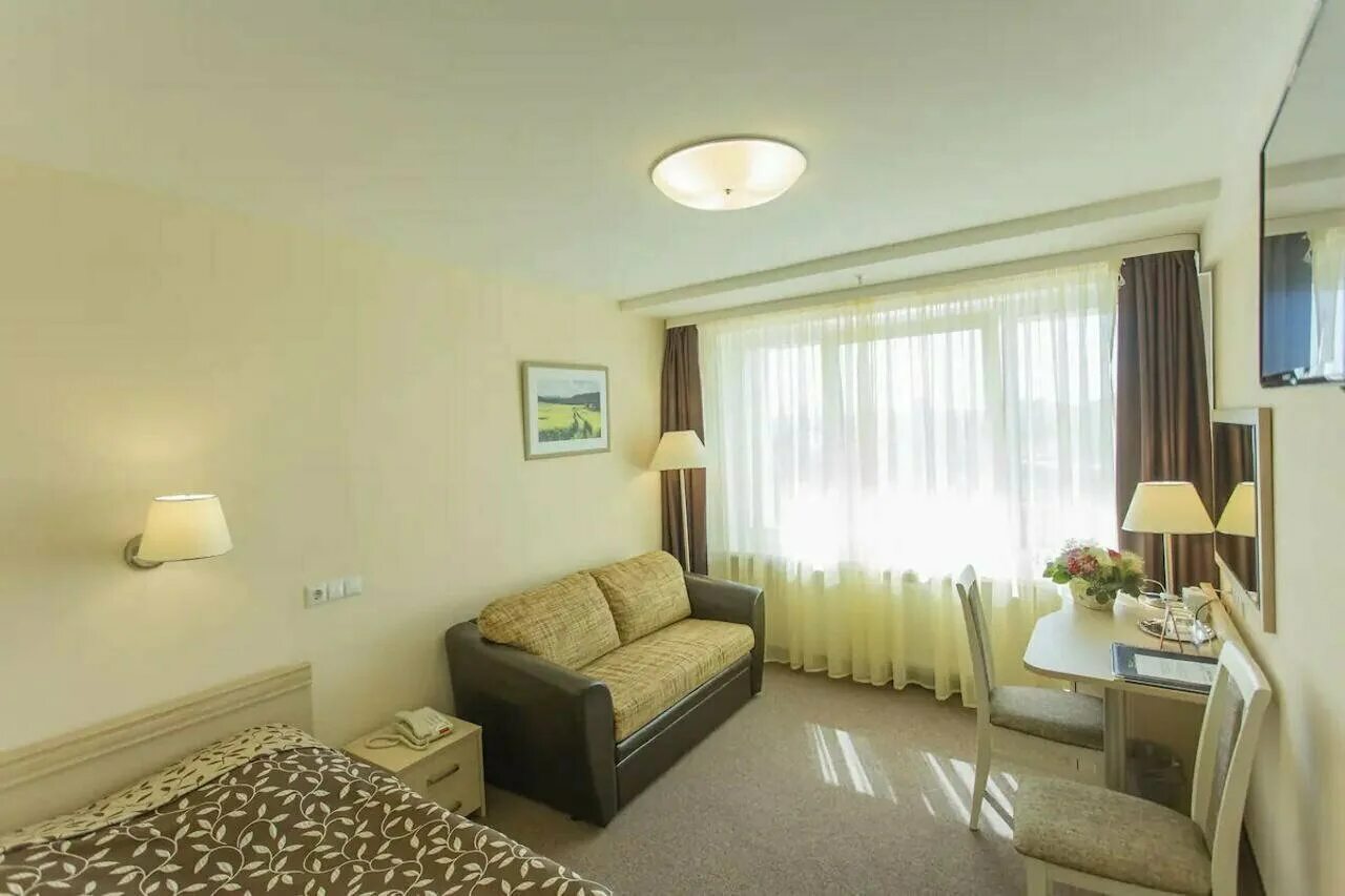 Сайт отелей в белоруссии. Сайт отелей в белоруссии. Гостиница беларусь 3 звезды минск. Номера в белоруссию в гостинице. Гостиница беларусь сторожовская ул.