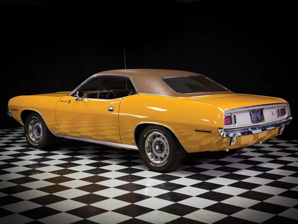 Cuda capable. Плимут барракуда 1971. шевроле плимут барракуда 1971. plymouth barracuda. авто плимут барракуда.