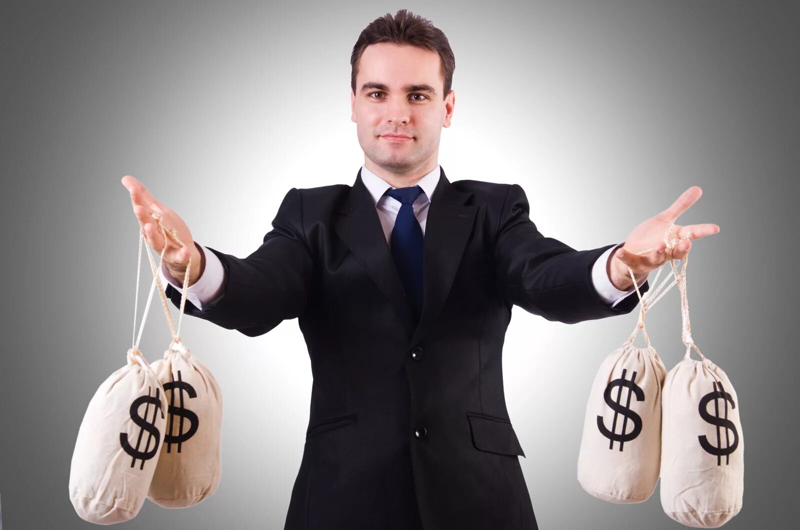 Хороший человек бюджет. Человек инвестор. Копить деньги. Правила введения семейного бюджета. Человек с мешком денег в руках.