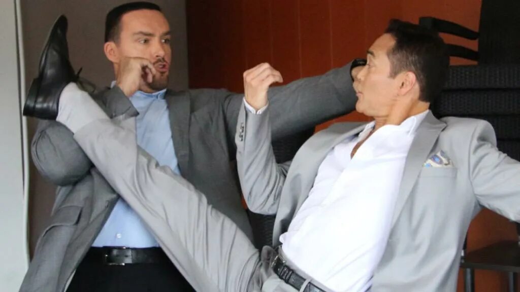 максимальный уда. максимальный удар 2017 постер. максимальный удар 2017. максимальный удар. максимальный удар постер.