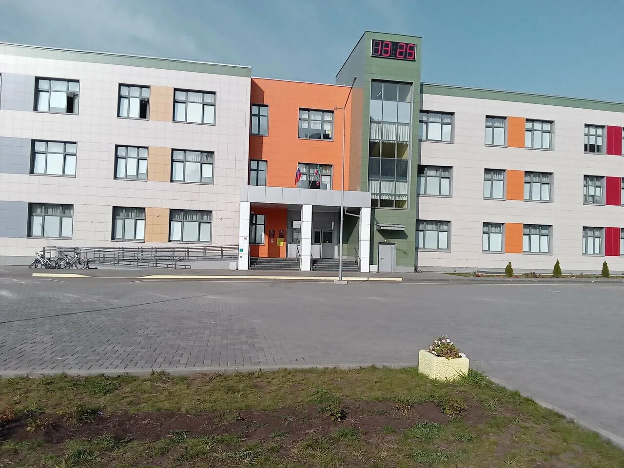 44 школа набережные челны. Школа номер 1 в набережных челнах. 1 школа набережные челны. Школа 60 челны. 41 школа набережные челны.