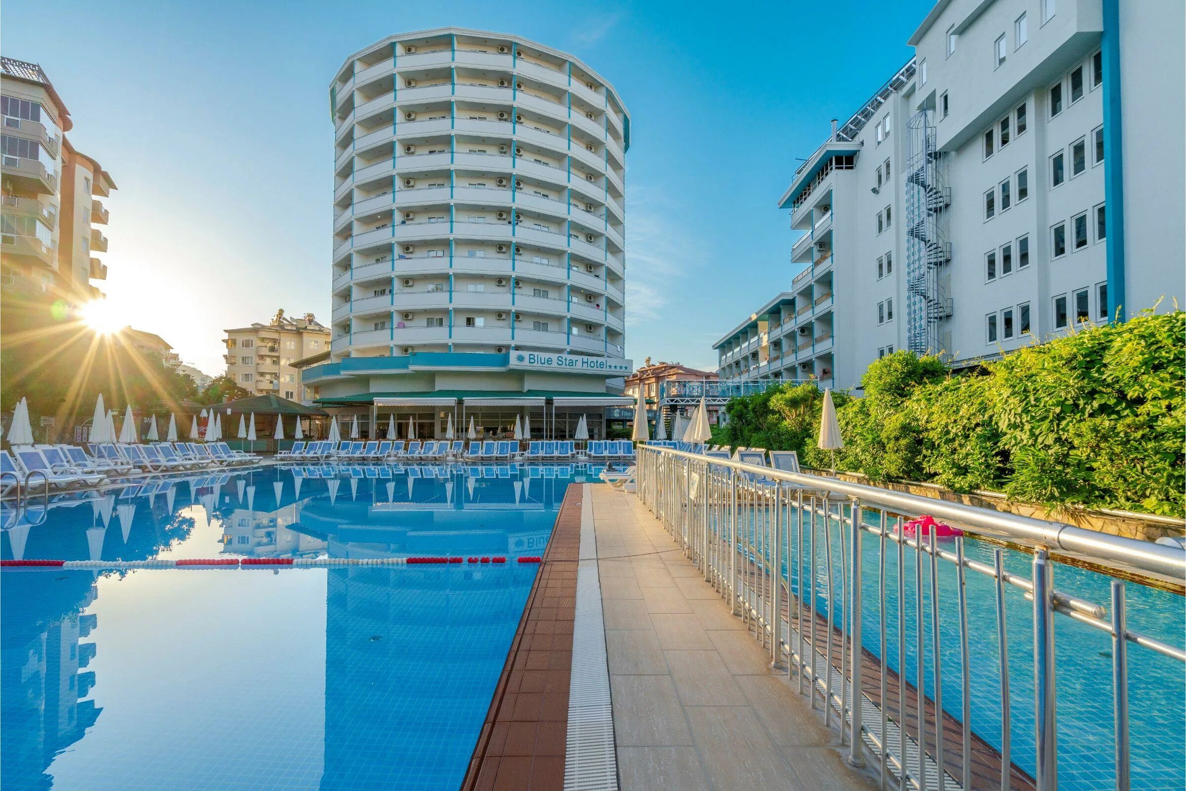 Турция азура делюкс алания. Отели г аланья. Azura deluxe resort spa. Блю стар отель турция. Katya hotel) 5*.
