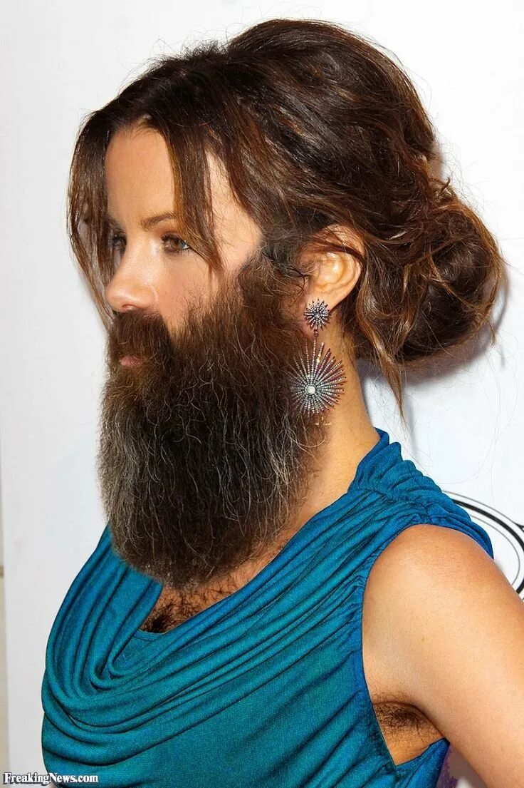 Бородатая женщина. Обросшие волосы. Лохматая прическа женская. Небритые волосы