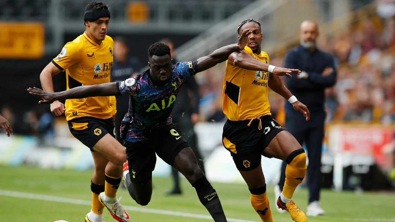 Тоттенхэм вулверхэмптон прямая трансляция. Wolves tottenham. гари онил вулверхэмптон. wolverhampton players. gambyl.