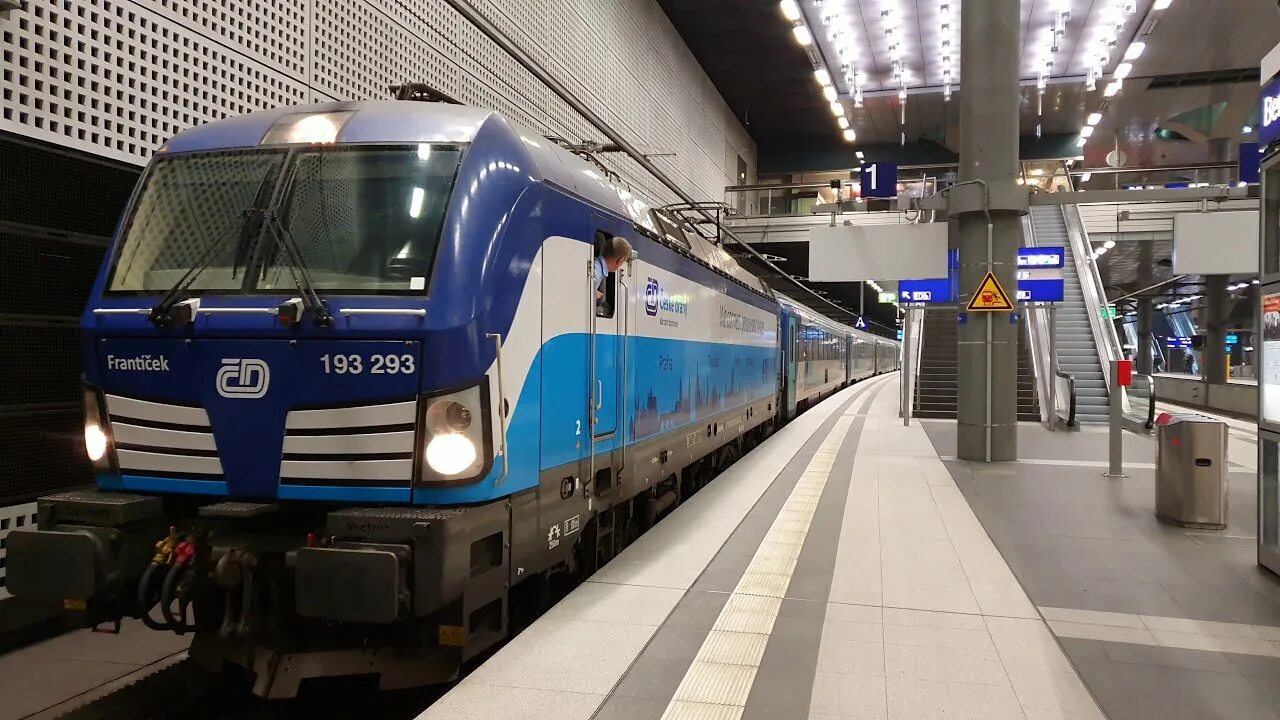 V zug бытовая техника. Паровой шкаф v-zug combisteamer v6000 45. Цуг техника. Духовой шкаф фауцуг. Пароконвектомат zug.
