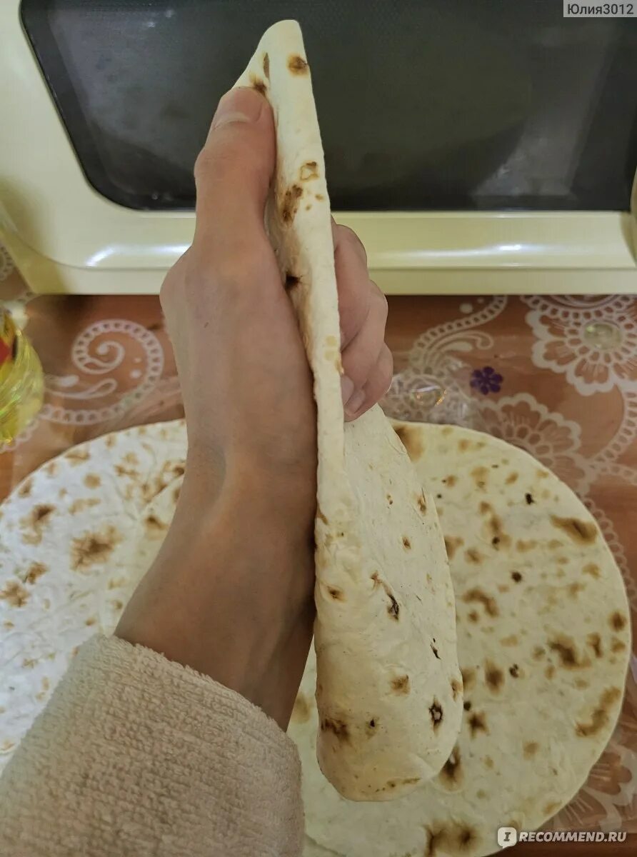 Круглый лаваш с дыркой. Блюда из круглого лаваша на сковороде. Лаваш круглый. Кыстыбый с картошкой. Из круглого лаваша что можно.