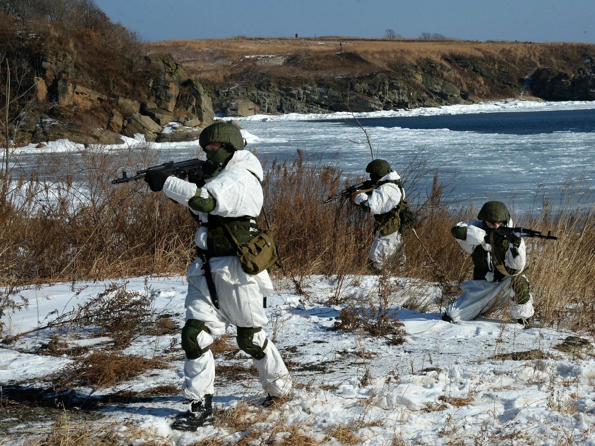 Боевой разведывательный дозор. Саперы морской пехоты. Разведка морской пехоты. Морской пехотинец профессия.