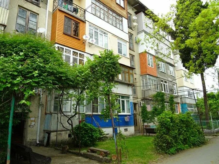 Агрба 18 пицунда. Пицунда ул агрба 2. Пицунда агрба 35. Ул агрба 35. Ул агрба 20 абхазия.