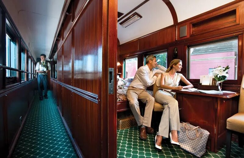 Путешествовать на поезде. Поездка на поезде. Fold the train sj. Мужчина едет в поезде. The train just come to the station.