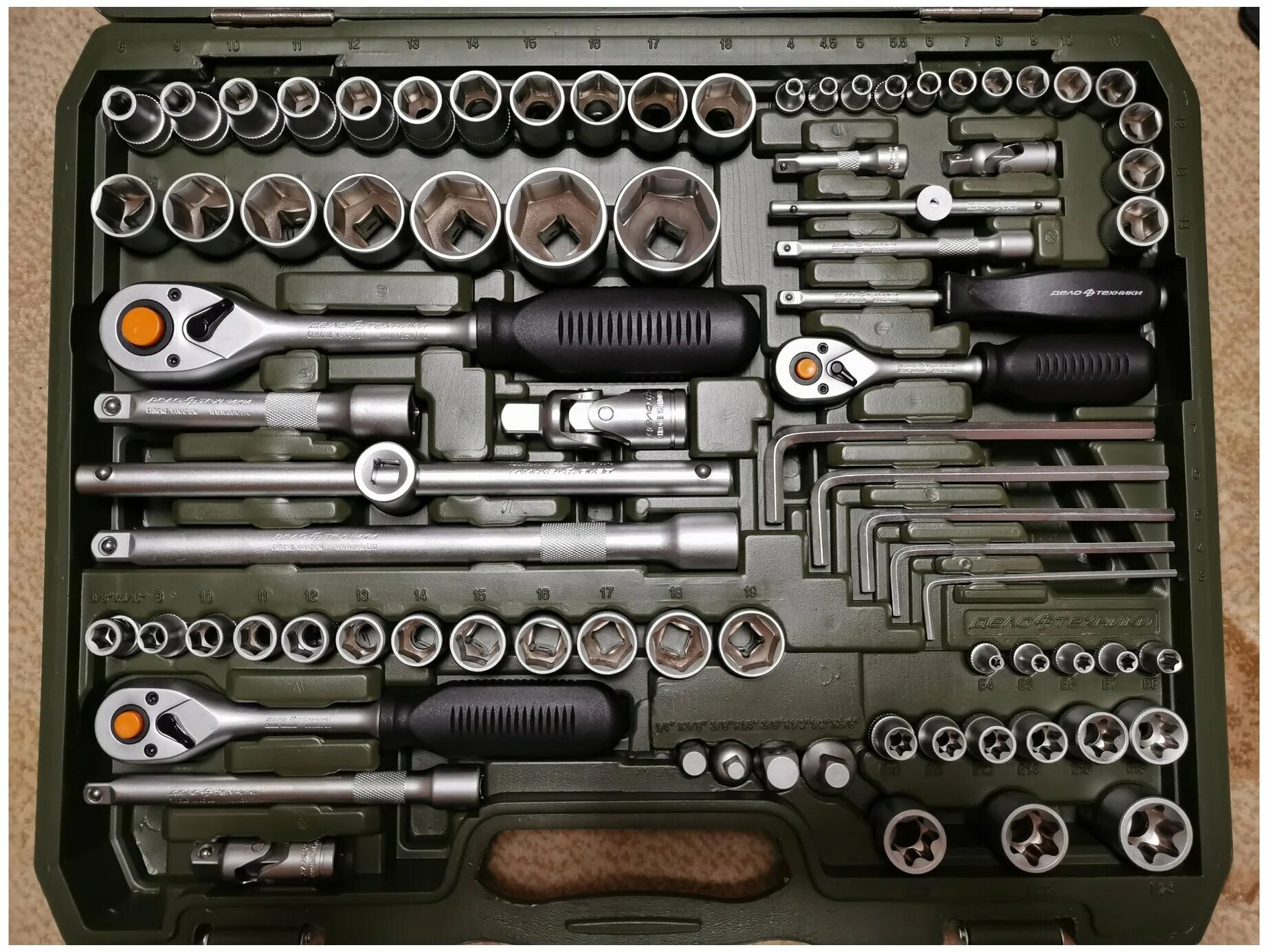 набор головок дело техники 151. набор головок форсе 151 предметов. набор инструмента для автомобиля 1/2 1/4 151 предмет дт/2 дело техники 620851. набор инструмента дело техники 151 предмет 620851. набор дело техники 151 предмет.