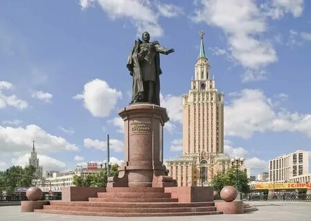 Мемориальные памятники москва