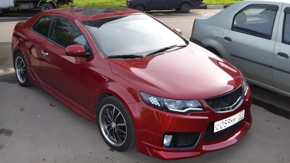 Решетка радиатора Roadruns на Kia Forte TD Harrisko.com