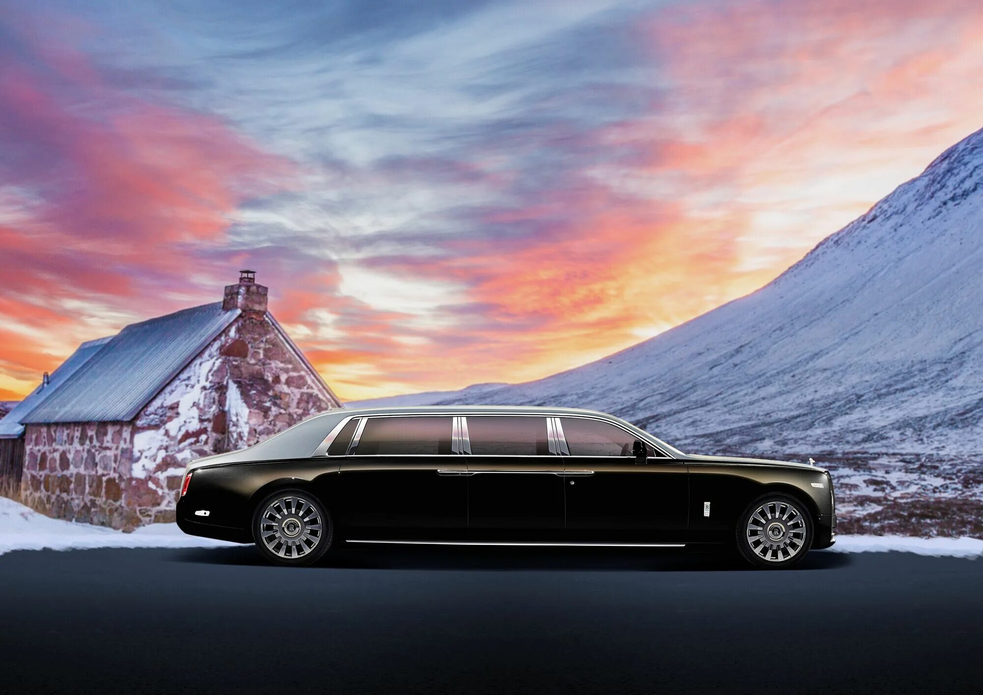 Rolls royce лимузин. Rolls royce phantom limousine 2025. rolls royce phantom limousine 2025. роллс ройс фантом 8 лимузин. rolls royce phantom limo.
