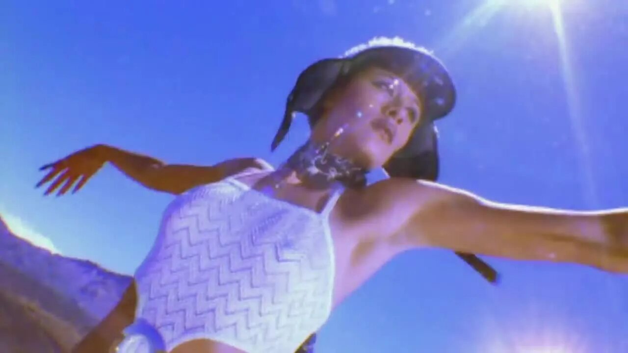 Kylie minogue 2005. Клипы 2005-2010. Клип лето. Блондинка из клипа. Sash 1997 ecuador.