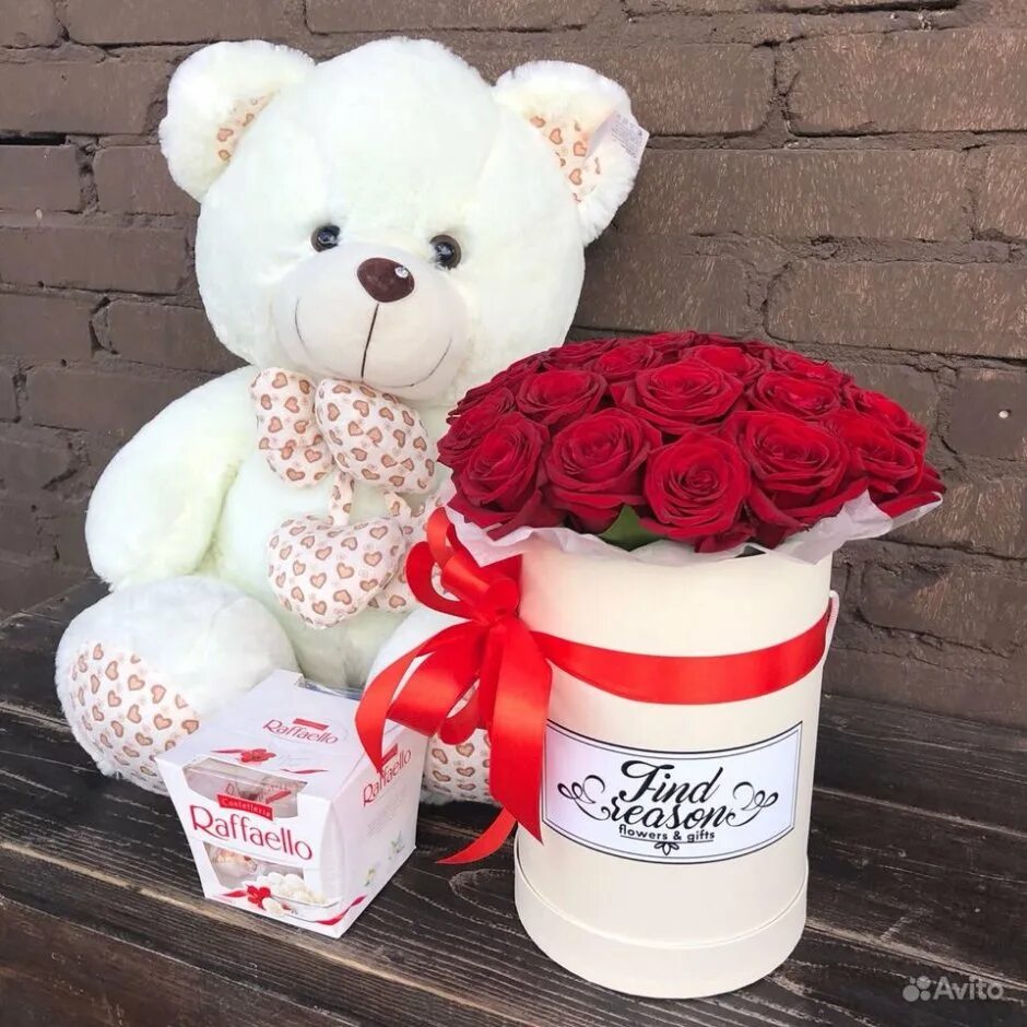 Подарок девушке. Шикарный подарок девушке. Подарок девушке. Подарок девушке. Подарок девушке.