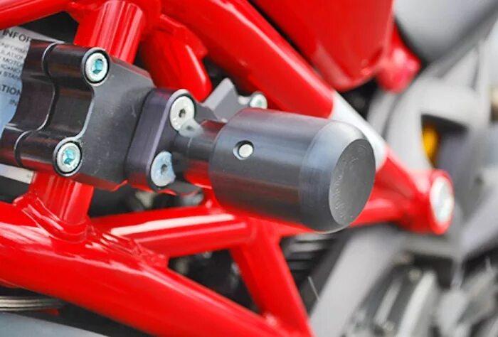 слайдер suzuki gsxr 750. защитный каркас для мотоцикла. слайдеры на honda cbr 1000rr 2005. слайдеры на honda cbr600rr 2006. слайдеры для мотоцикла хонда cbr 600 rr.