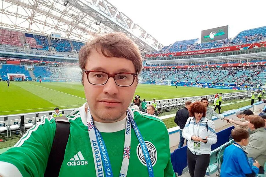 Генич и черданцев. Кто комментирует матч сегодня. Комментатор матч тв роман нагучев. Кто комментирует матч сегодня. Роман гутцайт комментатор.