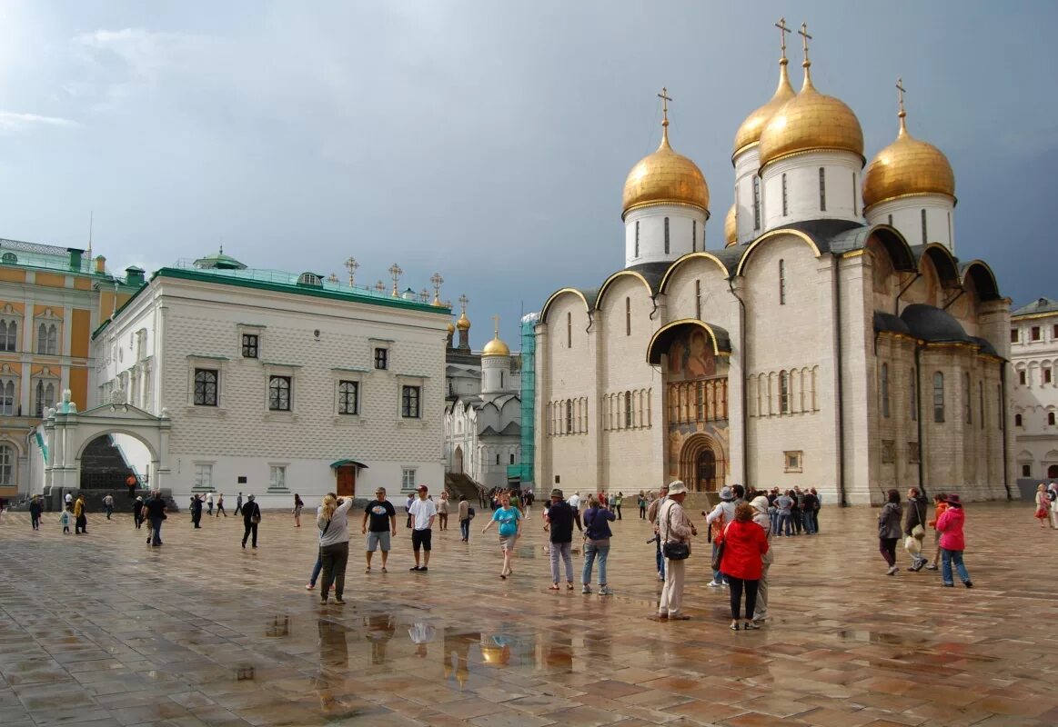 Где соборная площадь. Соборная площадь Московского Кремля. Соборная площадь Московского Кремля Грановитая палата.