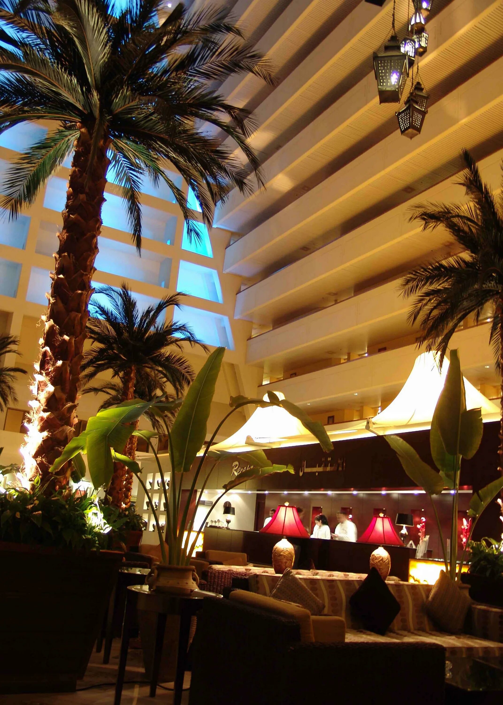 Radisson blu resort 5 оаэ. Рэдиссон шарджа оаэ. оаэ отель рэдиссон блю резорт шарджа. рэдиссон блю шарджа 5. шарджа дубай отель рэдиссон.