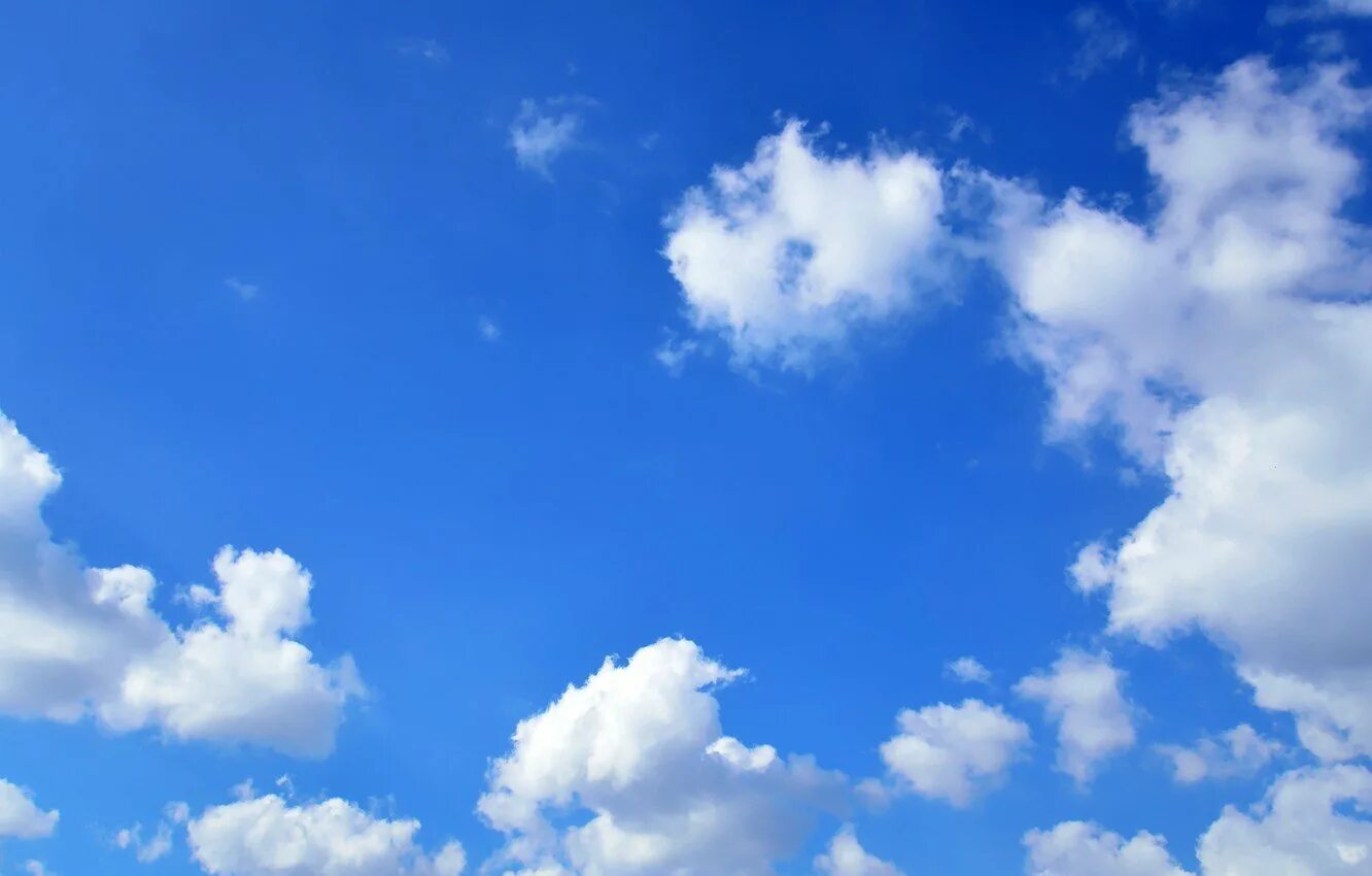 Например небо голубое. Голубое небо. Голубое небо с облаками. Красивое голубое небо. Голубые облака.