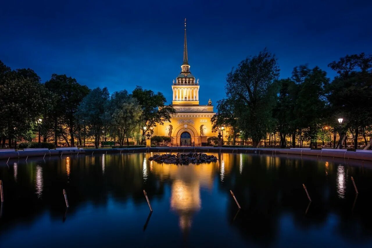 Адмиралтейство в Санкт-Петербурге. Здание Адмиралтейства в Санкт-Петербурге. Здание главного Адмиралтейства в Санкт-Петербурге. А Д Захаров Адмиралтейство.