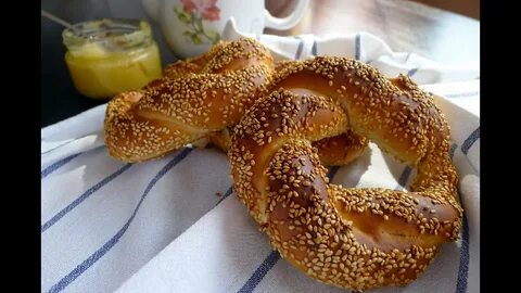 Турецкие симиты с кунжутом