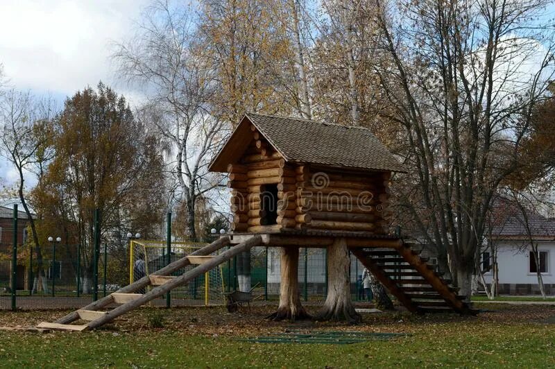 Хату ног. Детский парк Ряжск. Детский городок Ряжск. Старый детский парк Ряжск. Парк отдыха в Ряжске.