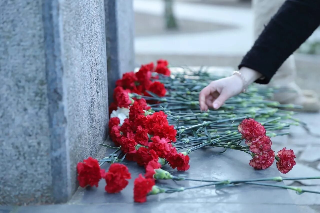 Традиции молчания. 11 Декабря день памяти погибших в Чеченской войне. День памяти русских солдат, погибших в Чечне. День памяти воинов погибших в Чеченской Республике. К Дню памяти российских солдат погибших в Чеченской войне.