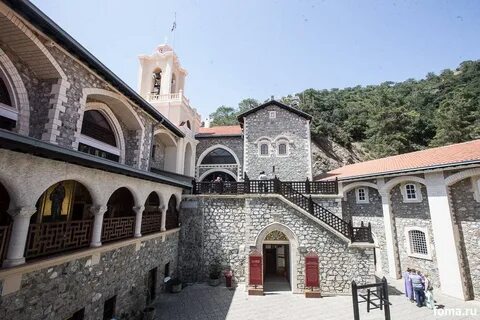 Монастырь главные герои