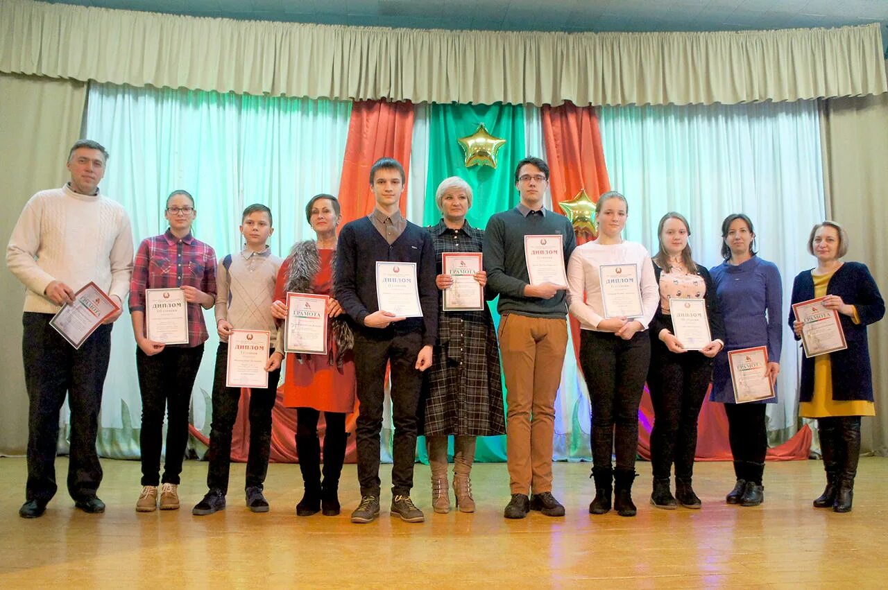 Речицкая сош учитель музыки. Средняя школа 7 речица. Сш 7 речица. Сш 7 речица. Сш 12 речица.