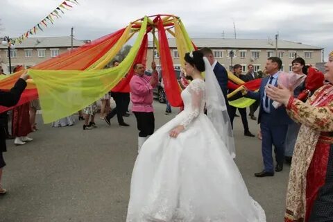 Красная горка жениться