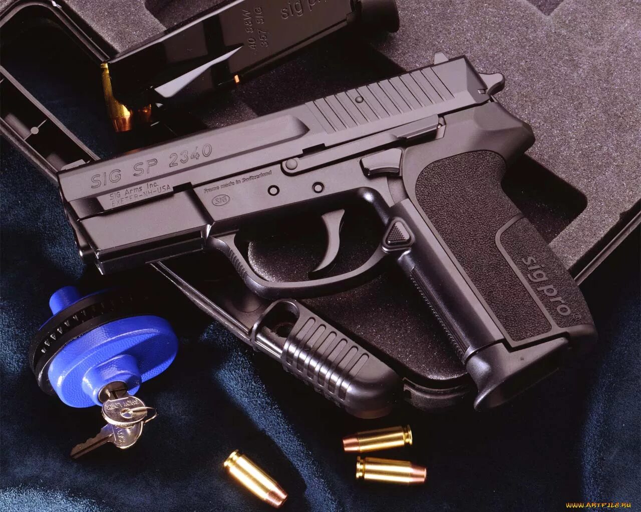 Какие нибудь пистолеты. Sig sp2340. пистолет. настоящий пистолет. стрелковое оружие пистолеты.