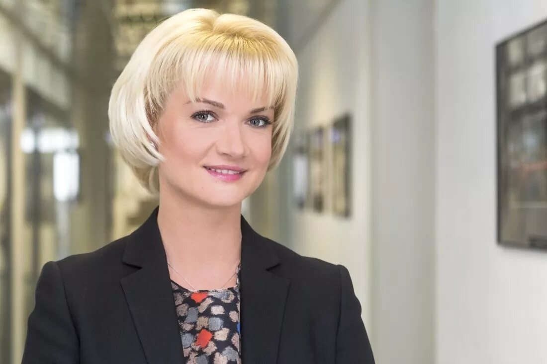 хоркина олимпийская чемпионка. светлана хоркина с медалями. светлана хоркина. светлана хоркина спортивная гимнастика. хоркина олимпийская чемпионка.