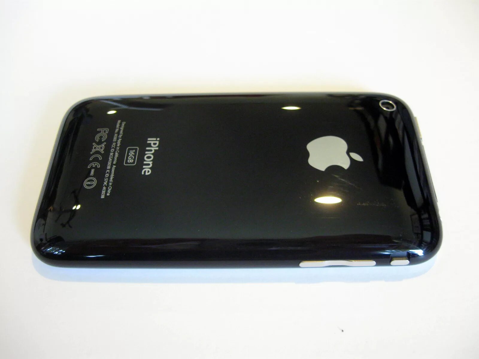 17.3 айфон 11. Apple iphone 3gs (a1303). Iphone 3gs 16gb. Айфон 3g диагональ. Айфон 3g характеристики.