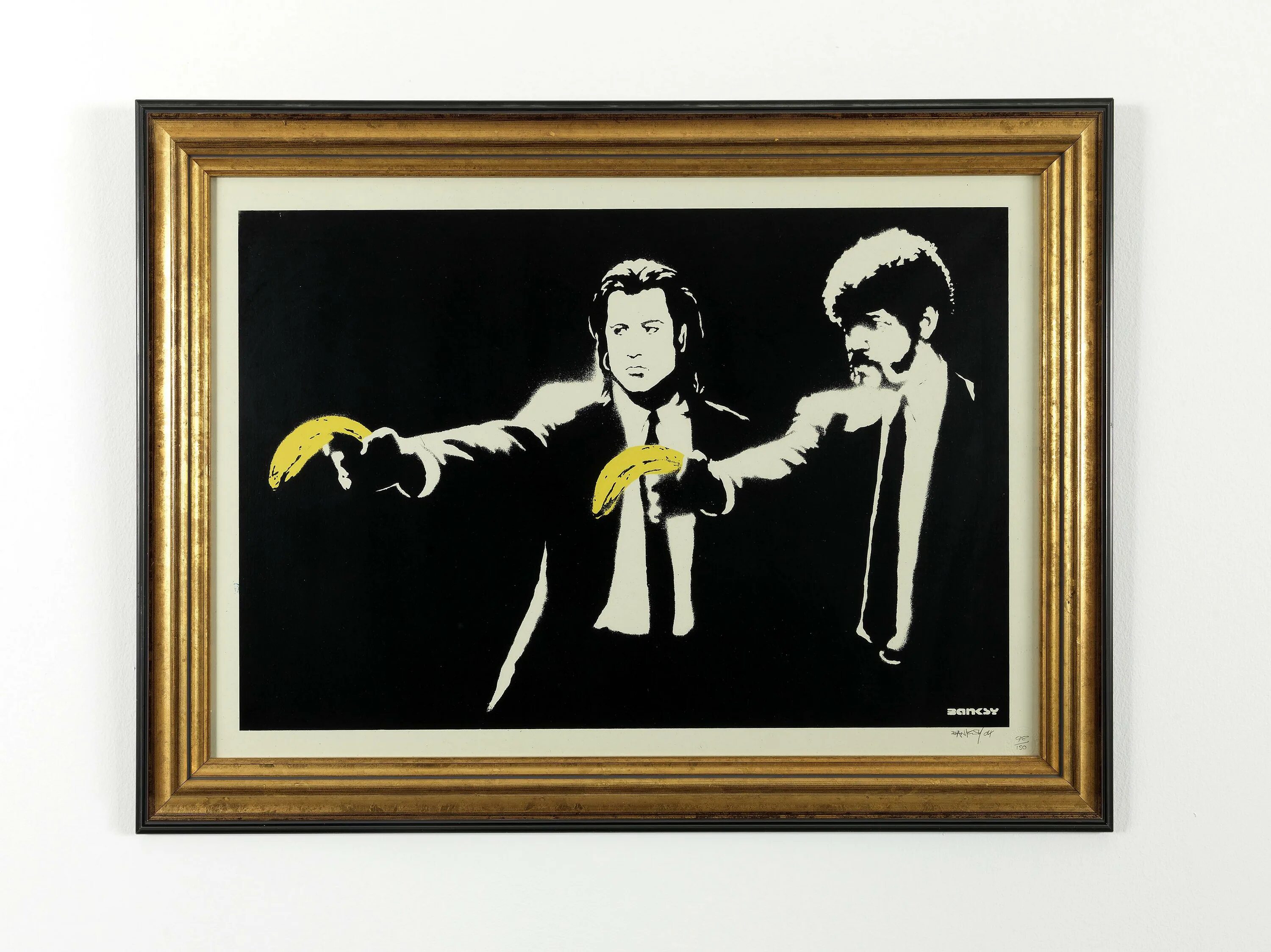 Pulp fiction бэнкси. Бэнкси криминальное чтиво. Pulp fiction бэнкси. Pulp fiction бэнкси. Криминальное чтиво арт бэнкси.