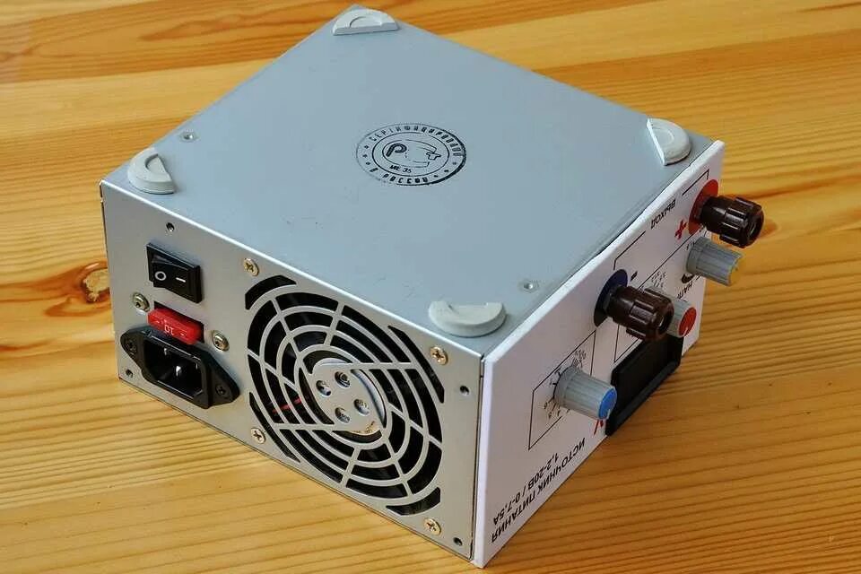 Регулируемый блок питания 12в из компьютерного блока питания. Блок питания 24в из компьютерного блока. 12 вольт из блока питания atx. Блок питания 12в из компьютерного блока питания. Блок питания от пк 12 вольт.