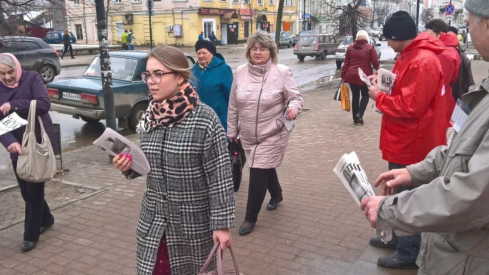 Типичный касимов в контакте новости. Троянова пикет на красной. Типичный Касимов. Реальный Касимов. Типичный Касимов новый Формат.