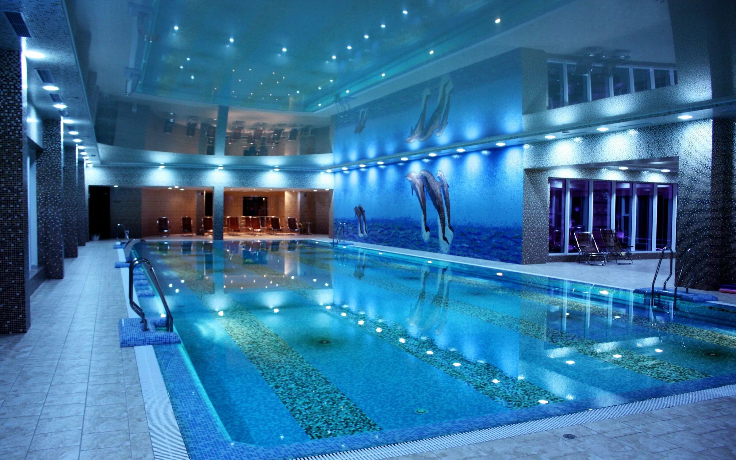 Фитнес с сауной и бассейном. Гранд отель уват. grand wellness бассейны. спортзал с бассейном. спортзал с сауной и бассейном.