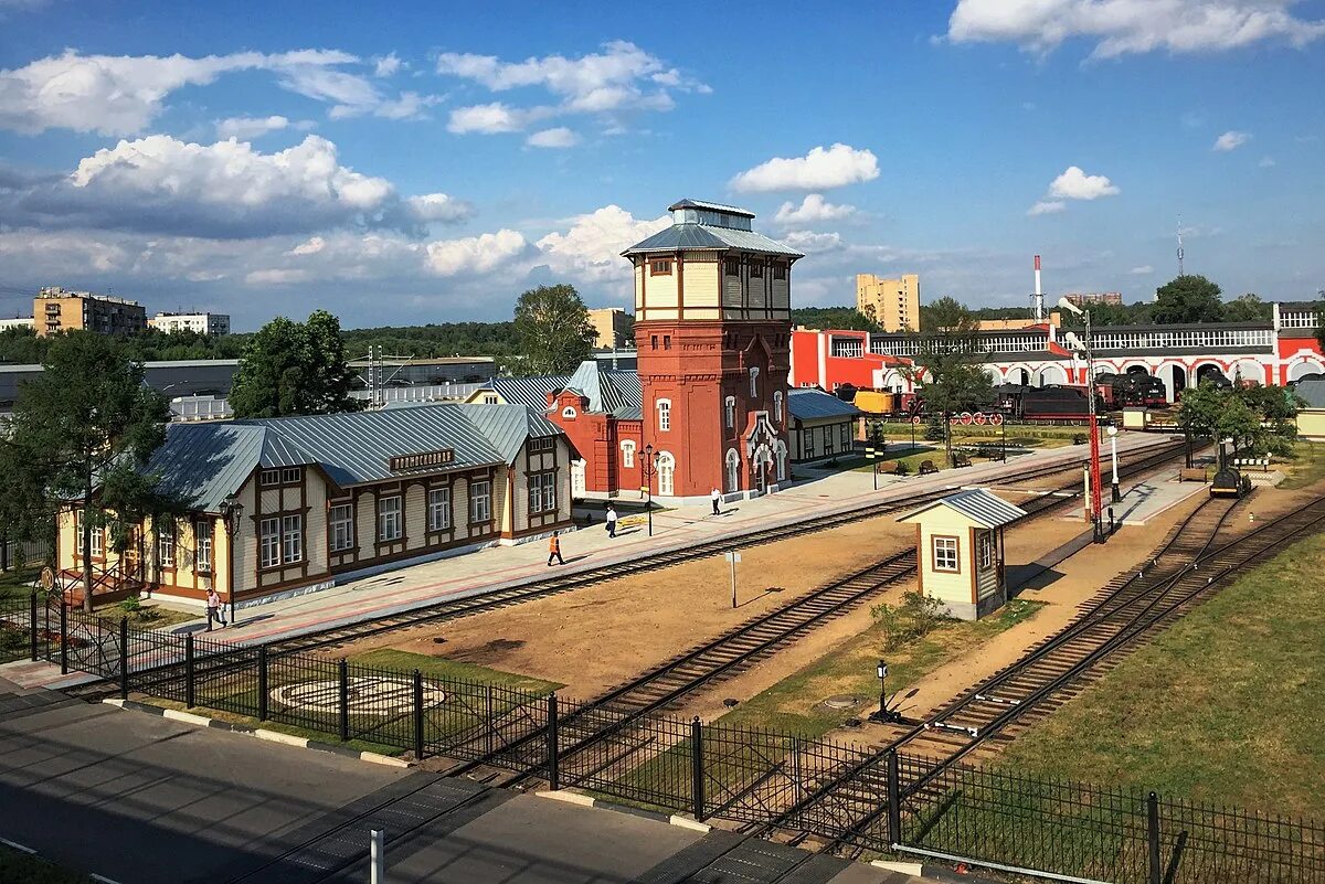 Жд станция музей подмосковная. Водонапорная башня депо подмосковная. Станция подмосковная депо. Москва паровозное депо подмосковное. Паровозное дэпо подмосковная.