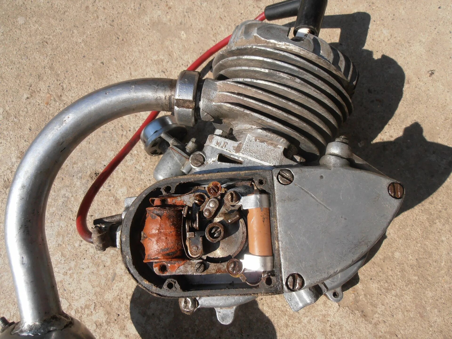 Материал д 6. Двигатель д4 дырчик. Мотор дырчик д6. Двигатель д6 с магнето. Веломотор дырчик д4.