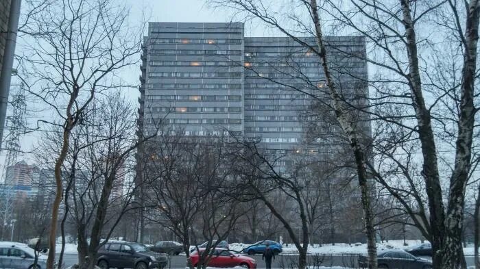 Общежитие мгу на ломоносовском проспекте. Проспект вернадского мгу. Студенческий проезд 3 ивантеевка. Проспект вернадского 37 общежитие мгу. Дом на студенческом.