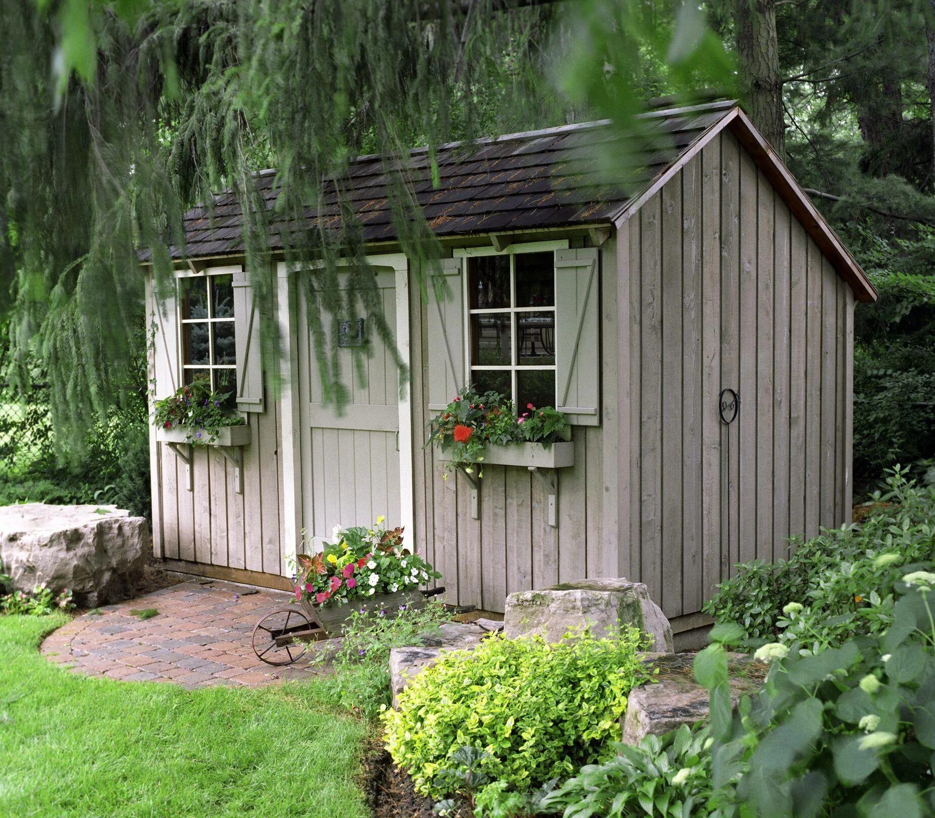 Интересные дачи. Садовый домик shed garden. шед сарайчик. красивый сарай. красивый сарай для дачи.