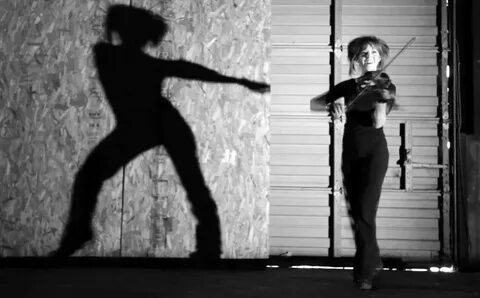 Violin dance