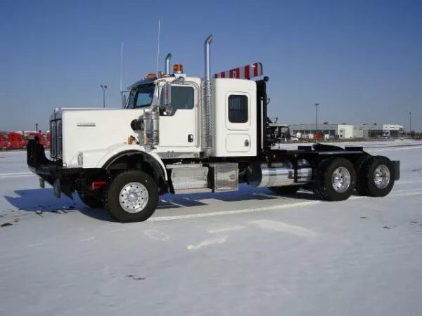 Купить c 500. Тягач Кенворт c 500. Кенворт c500 6x6. Kenworth c500 10x10. Тягач Кенворд с 550 8/8.