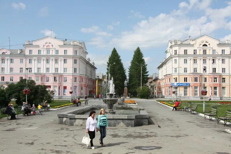 Североуральск. Североуральск площадь. Город Североуральск Свердловской области. Североуральск площадь города. Цены в североуральск