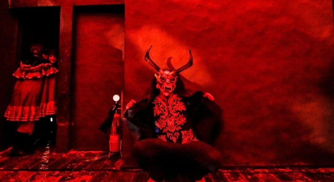 сатанинское небо. клуб романтики секрет небес персонажи сатана. астарот падший демон. вики уокер клуб романтики арты. секрет небес убийство сатаны.