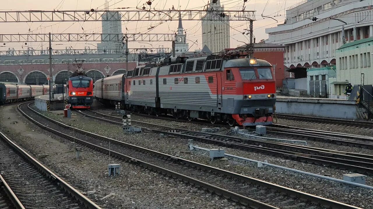 Поезд сура пенза москва. Поезд 93 пенза москва павелецкая. Сура двухэтажный поезд пенза. Фирменный поезд сура 052й москва пенза. Москва пенза 20 20.