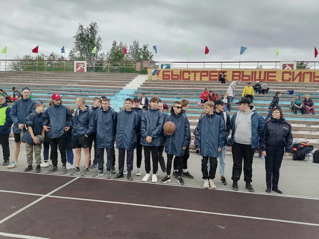 Подслушано горнозаводск. Горнозаводское подслушанное в теме. Глава горнозаводского городского округа пермского края. Новости горнозаводска пермского. Дши горнозаводск пермский край.