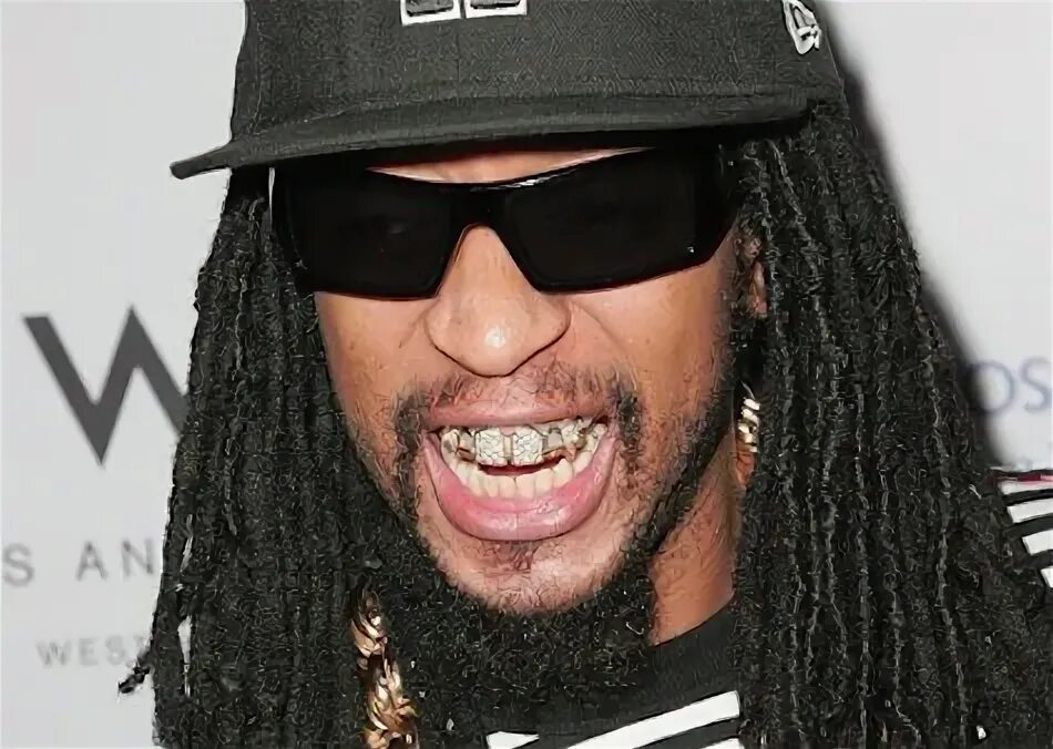 Lil jon down. Lil Jon 2022. Лил Джон без очков. Lil Jon РЭПЕРЫ. Кранк лил Джон.